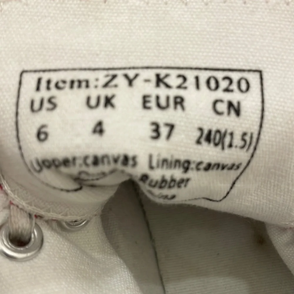 Red Converse size 6 - Picture 3 of 4